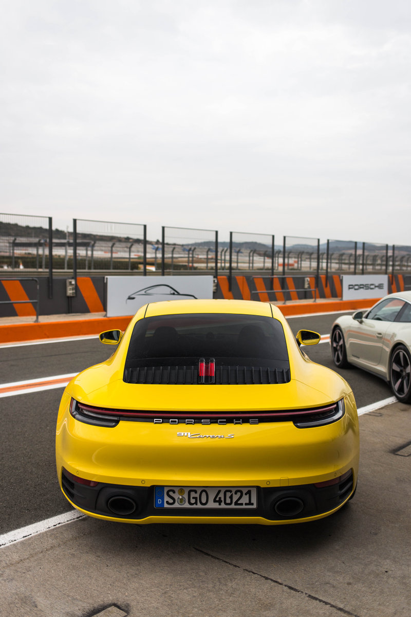 Illustration for article titled The 2020 Porsche 911 Is Truly a GT Car That Can Do It All